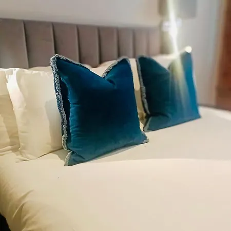Lovely One Bedroom Mill Apartment Available In Ancoats-2